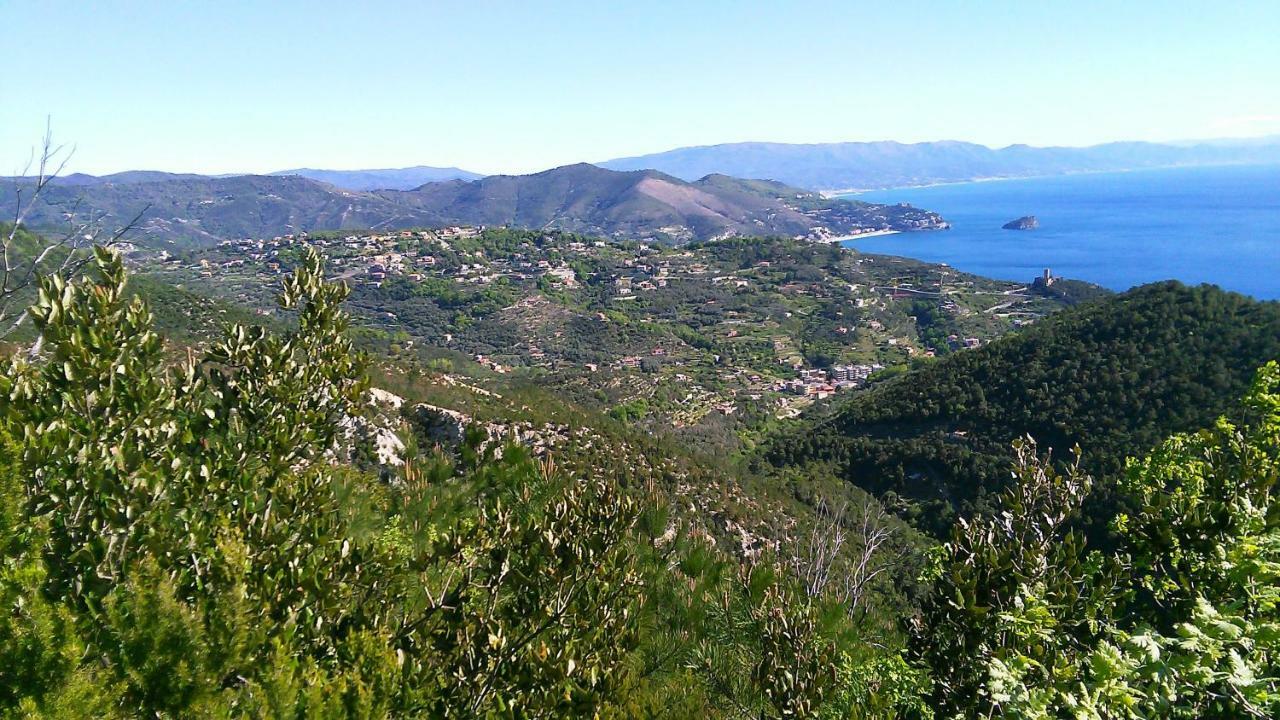 Pedalando Sul Mare Villa Finale Ligure Exteriör bild