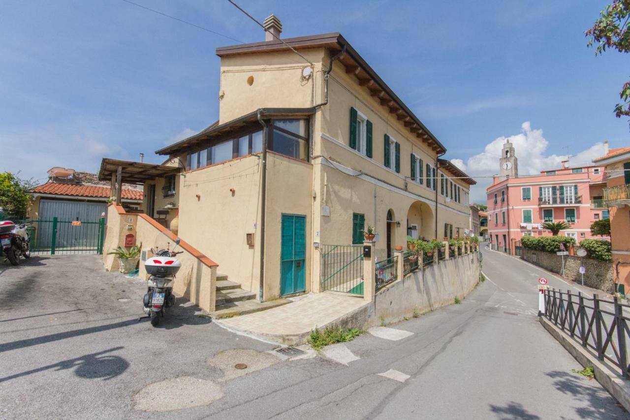 Pedalando Sul Mare Villa Finale Ligure Exteriör bild