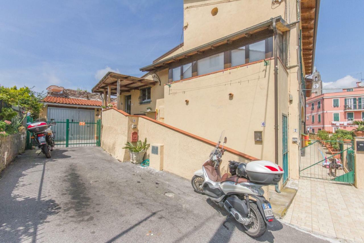 Pedalando Sul Mare Villa Finale Ligure Exteriör bild